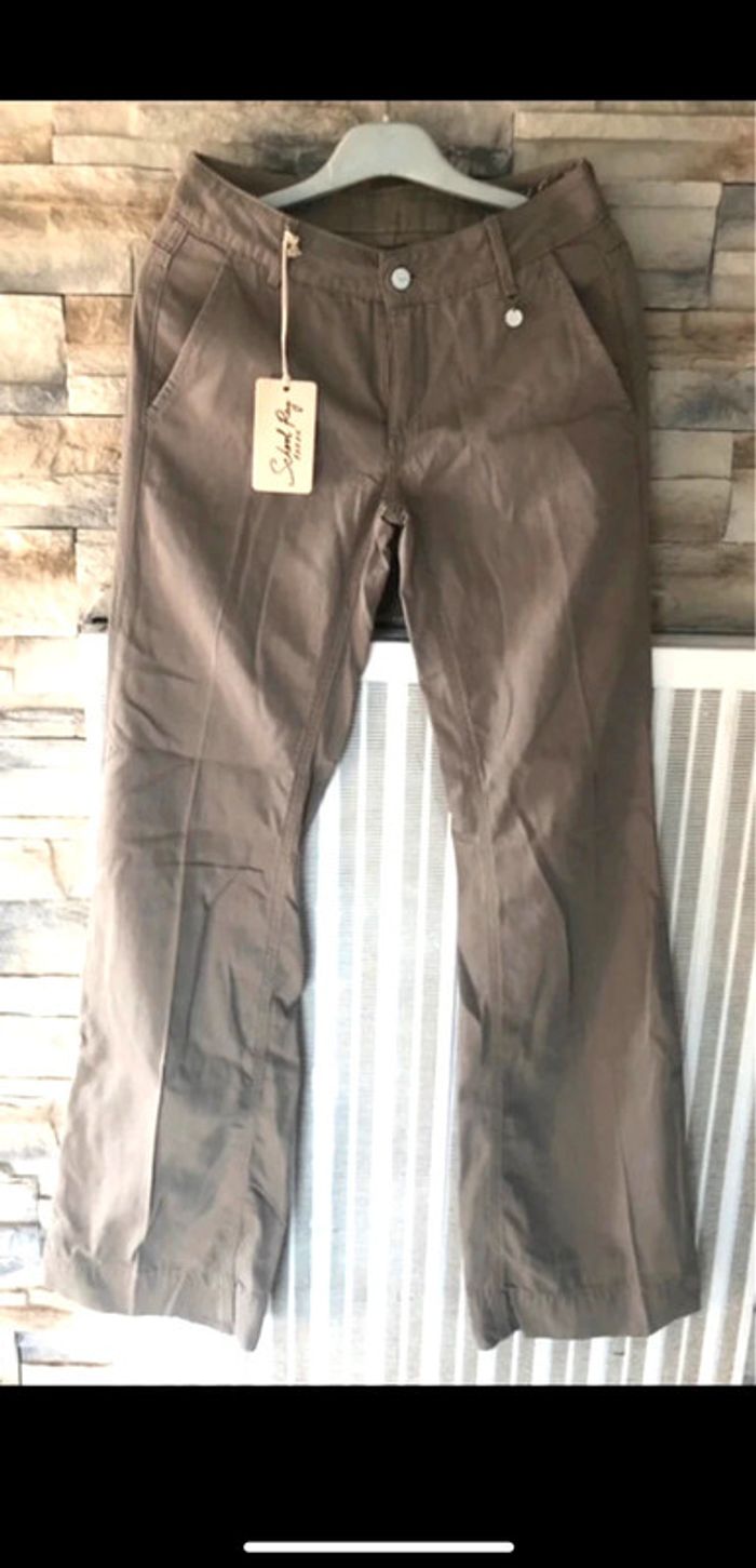 Pantalon jambes larges, neuf