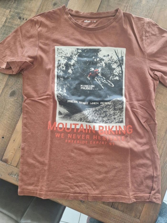 Tee-shirt