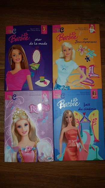 4 livres Barbie dont Raiponce
