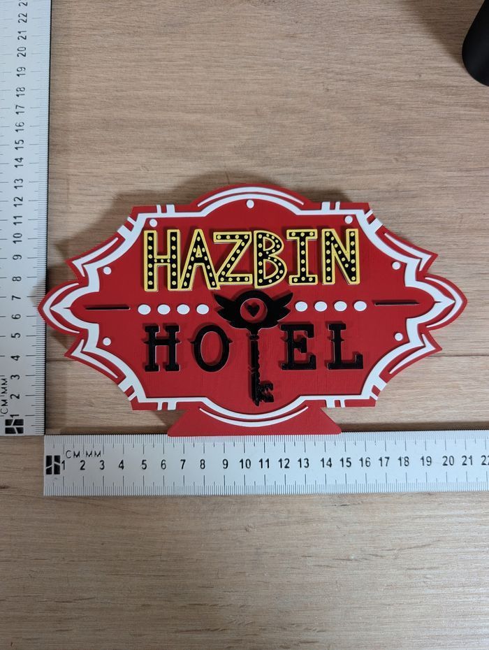 Hazbin Hotel logo décoratif 21x12cm Excellent état - photo numéro 5