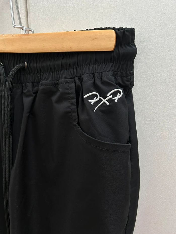 Pantalon noir cargo - projet X Paris - avec poches en très bon état taille s - photo numéro 3