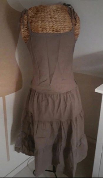 Robe a bretelles