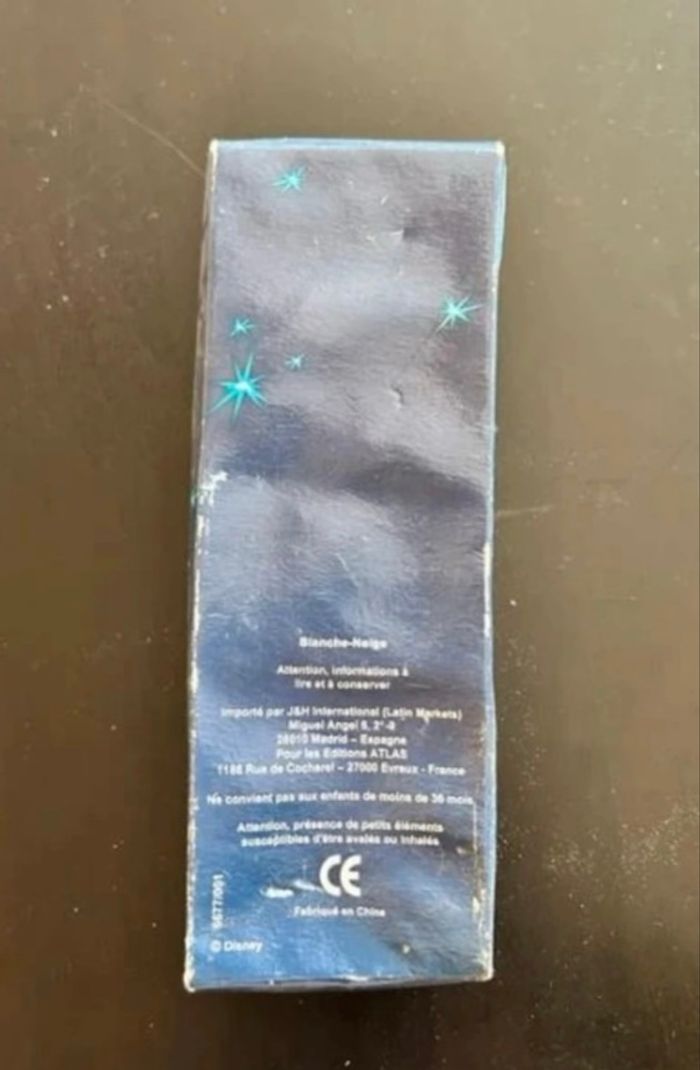 Poupée porcelaine Disney Blanche Neige - photo numéro 2