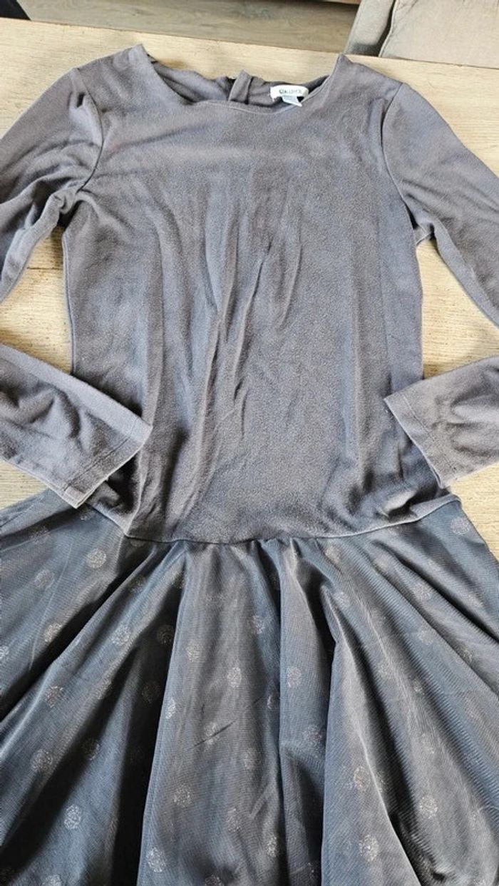 Robe grise à manches longues et tulle, Okaïdi, taille 14 ans, peu mise - photo numéro 5