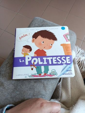 Livre la politesse Larousse