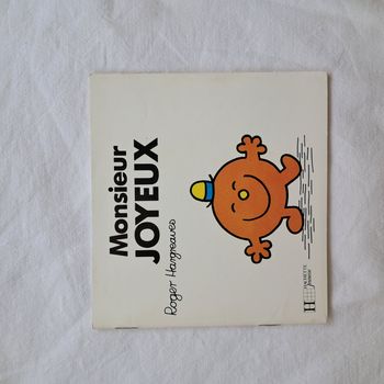 Livre Monsieur Joyeux Roger Hargreaves Hachette 1992
