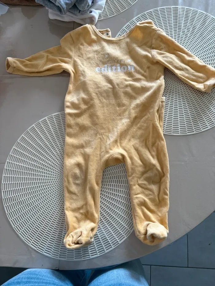 2 pyjama 12m