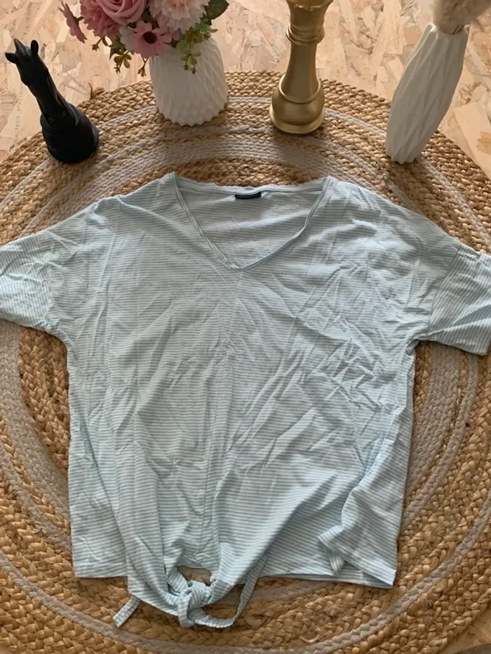Blouse à noeud bleu - photo numéro 2