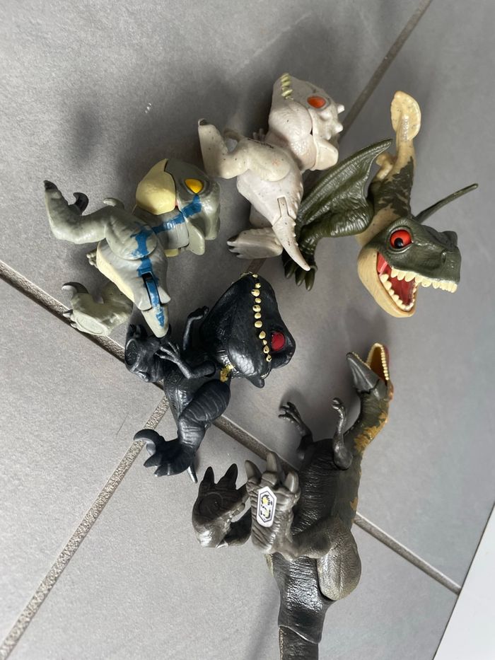 Lot de petits dinosaures dinosaures Jurassic World Figurine - photo numéro 2