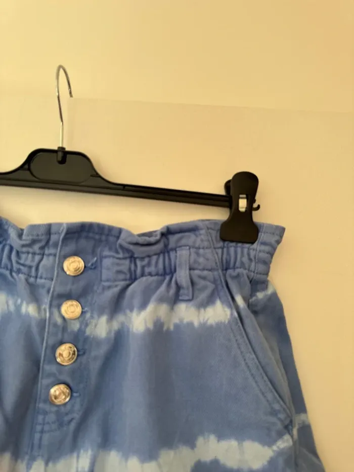 Short en Jean bleu et blanc Jennyfer - photo numéro 5