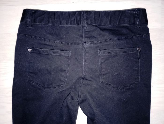 Pantalon slim noir en stretch Vertbaudet
T. 9 ans
NEUF - photo numéro 3