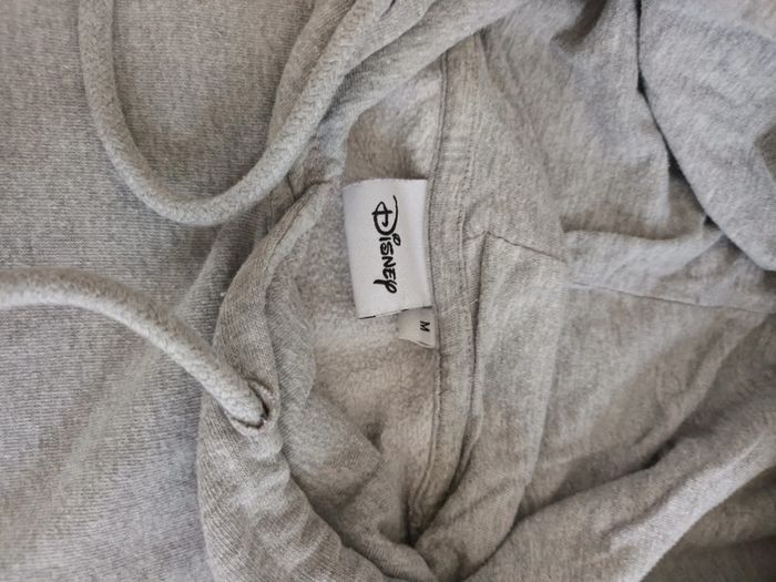 Sweat-shirt  Disney minnie à capuche taille M . Bon état - photo numéro 5