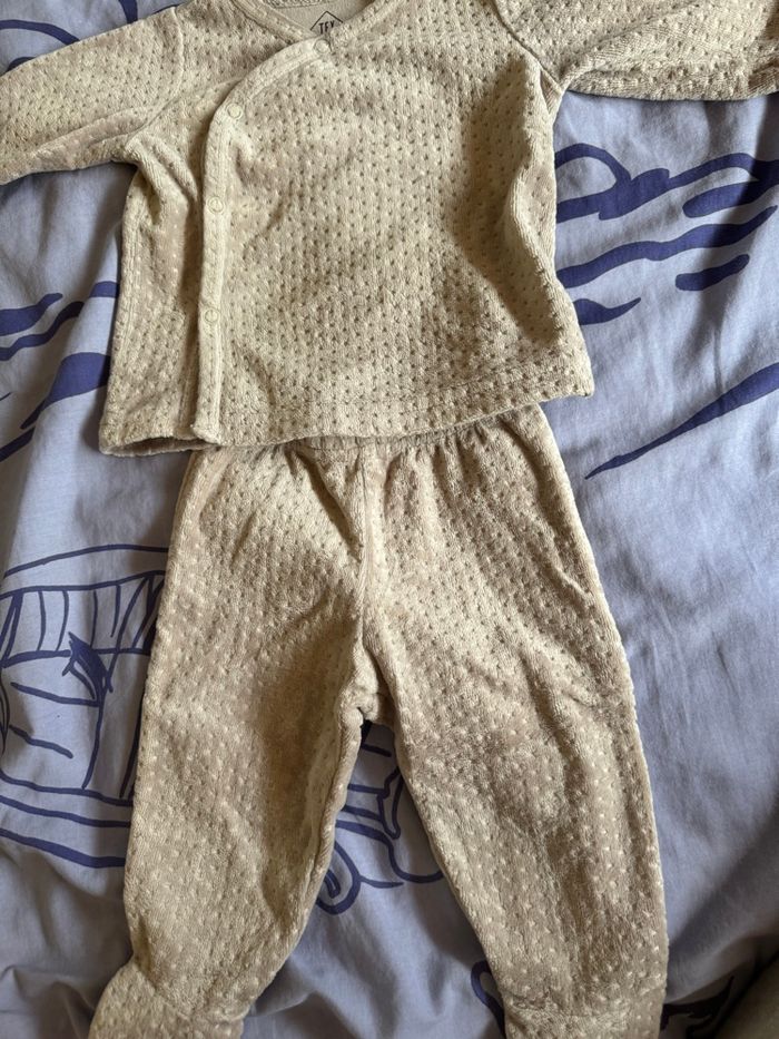 Pyjama 2 pièces taille 3 mois - photo numéro 2
