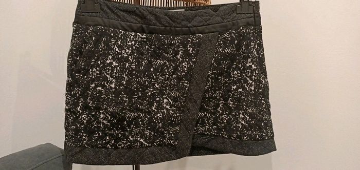 Mini jupe Pull&Bear Taille M neuve - photo numéro 2
