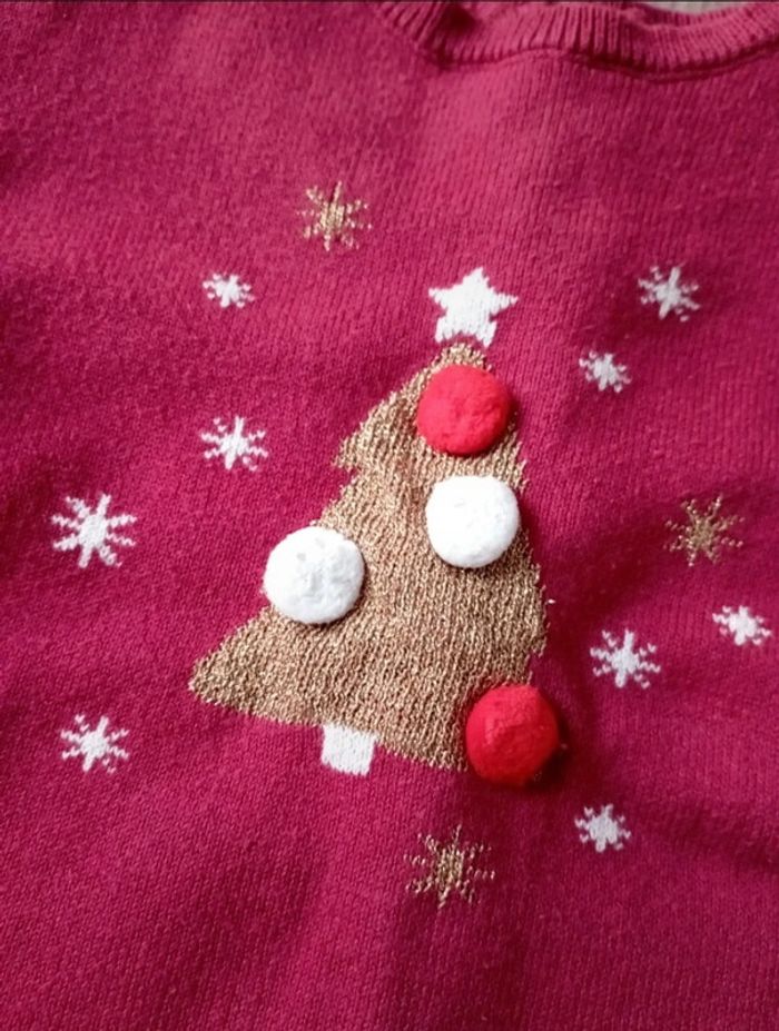 Pull de Noël kiabi 9m - photo numéro 3