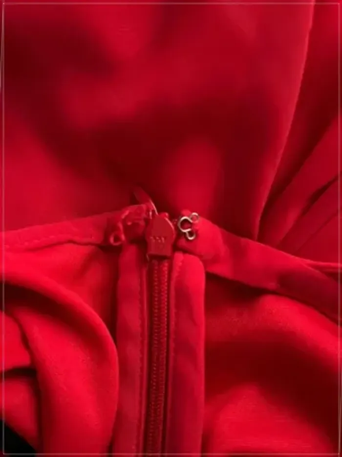 Robe longue rouge dos nu lacé Eva Brazzi - photo numéro 9