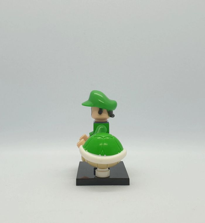🍄 Figurine Super Mario - Bébé Luigi avec une Carapace Verte - (Style Lego) 🍄 - photo numéro 4