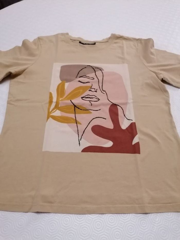 Tee-shirt comme neuf