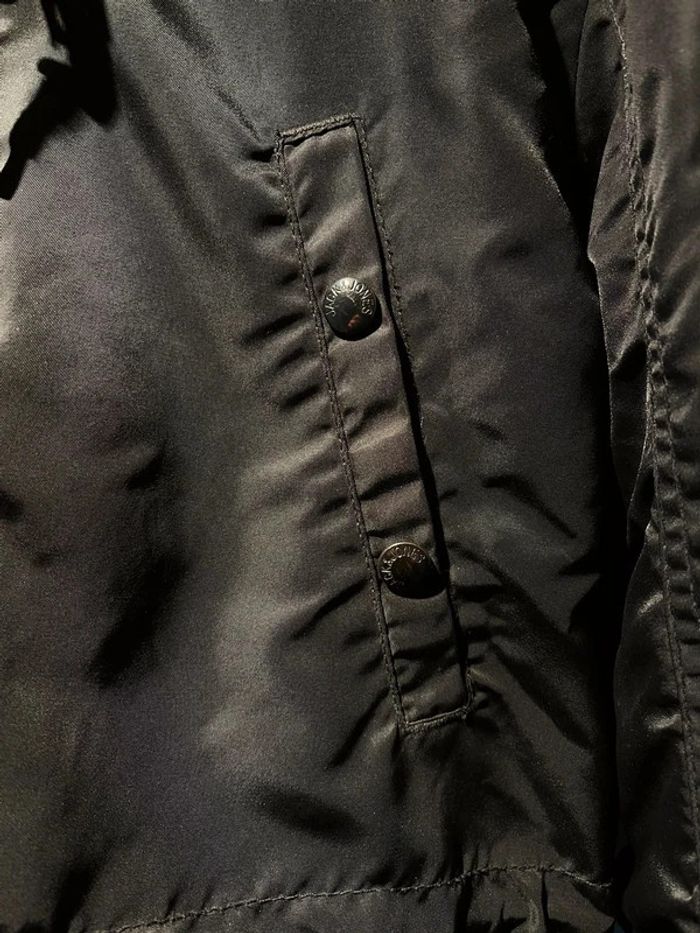 🤩 magnifique et comme neuve  parka homme Jack & Jones S/M noire avec capuche amovible - photo numéro 3