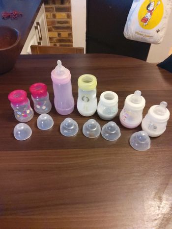 Lot de 7 biberons mam et autre marque