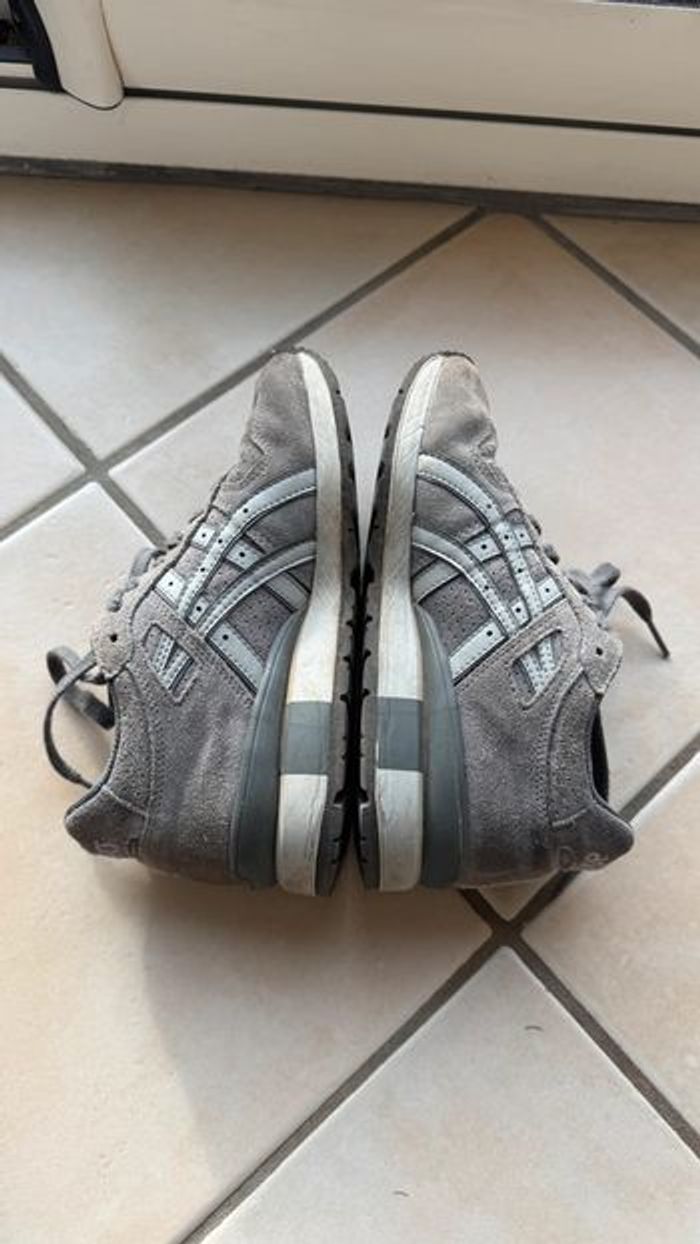 Baskets Asics Gel grise, pointure 35 - photo numéro 4
