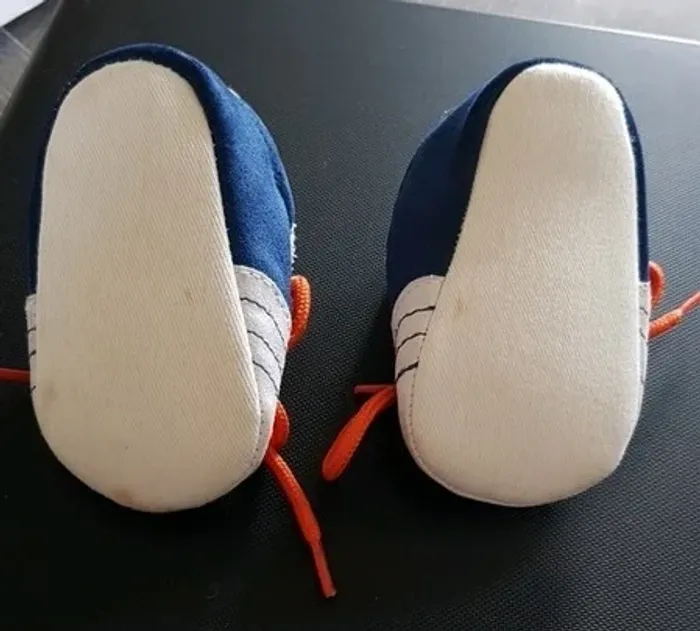 Chaussures  Taille 0-3 mois - photo numéro 5