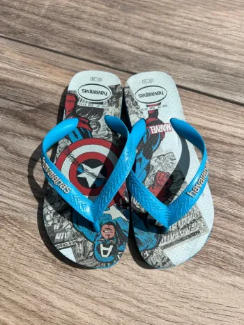 Tongs enfant Havaianas  31-32 motif Captain America
