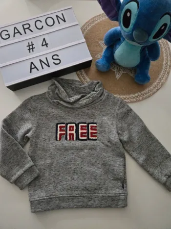 Pull / sweat free Okaïdi 4ans