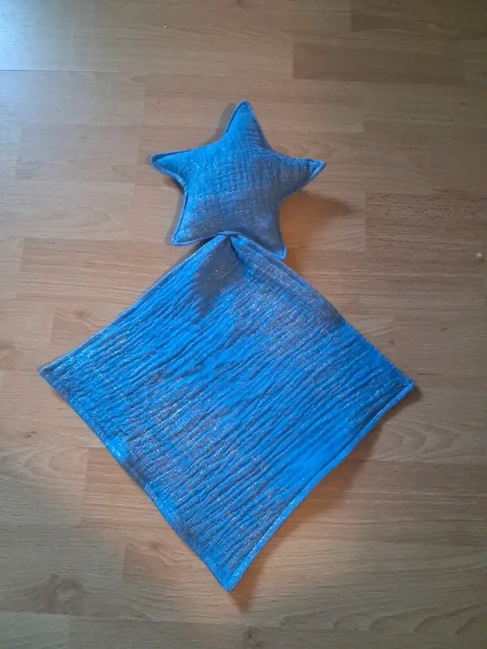 Doudou étoile fait main
