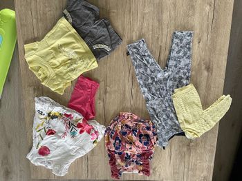 Lot de vêtement bébé