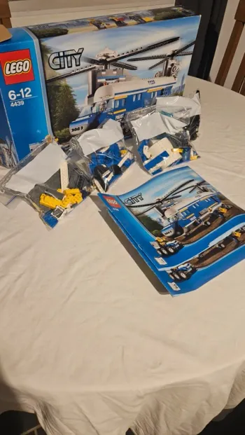 LEGO City 4439 Hélicoptère de transport de la police