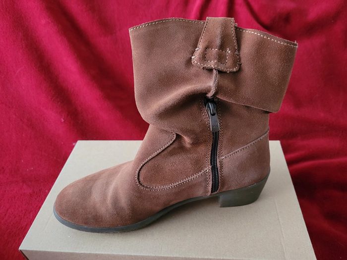 Bottines couleur daim 38