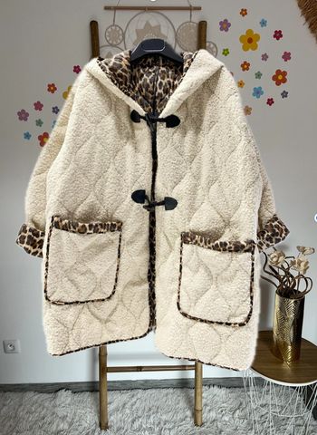 Veste à capuche moumoute