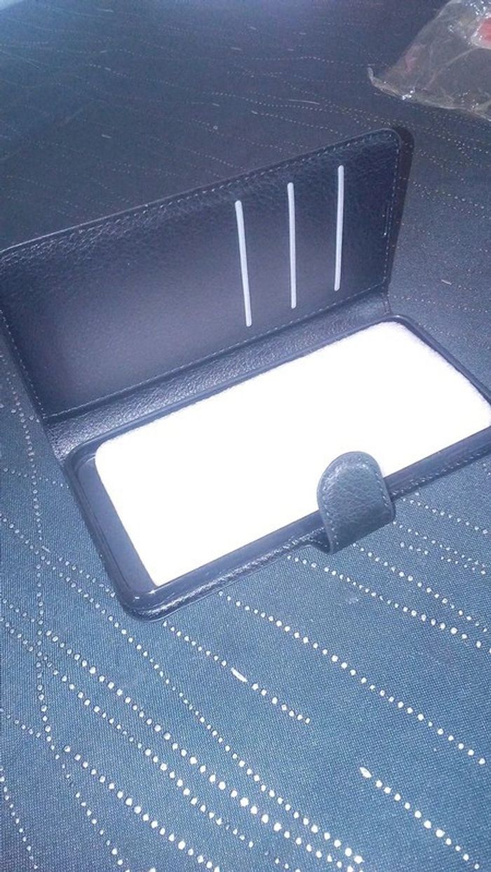 Coques téléphone Neuves - photo numéro 3