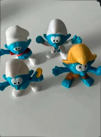 4 petits schtroumpfs