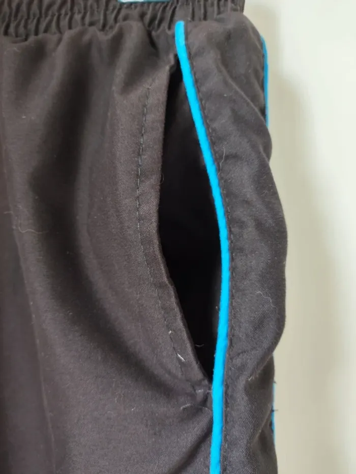 đ€đ§„ Sweat Ă capuche Puma noir garçon â Taille 10-11 ans â trĂšs Bon Ă©tat - photo numĂ©ro 4