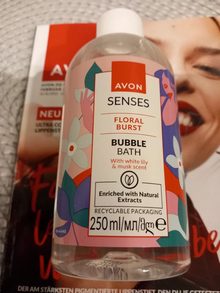 Bain moussant floral burst 250ml Avon Senses - photo numéro 2