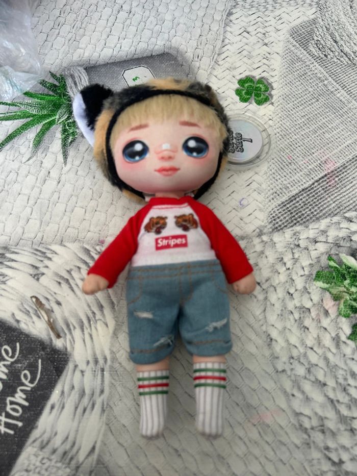 Poupée na na na surprise
