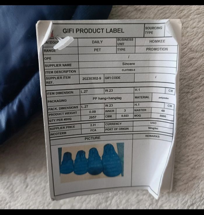 Manteau pour chien d'environ 27 X 23 cm - photo numéro 2