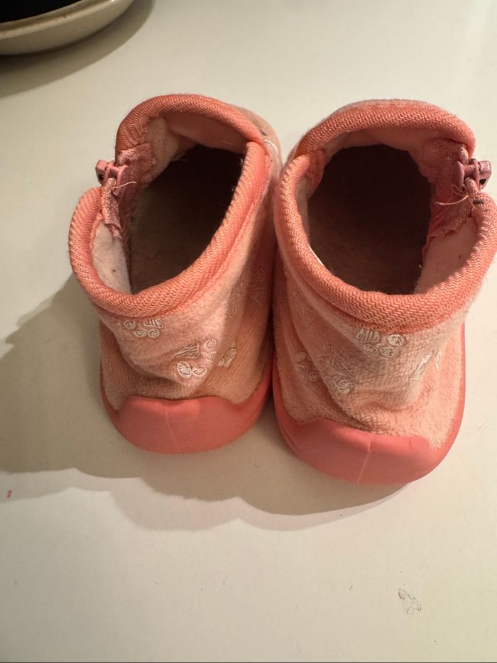 Chaussons 23 - photo numéro 2