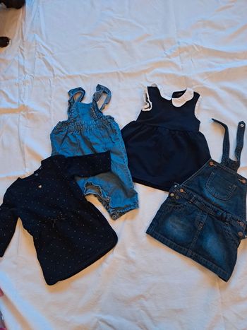 Lot de 4 robes 12 mois