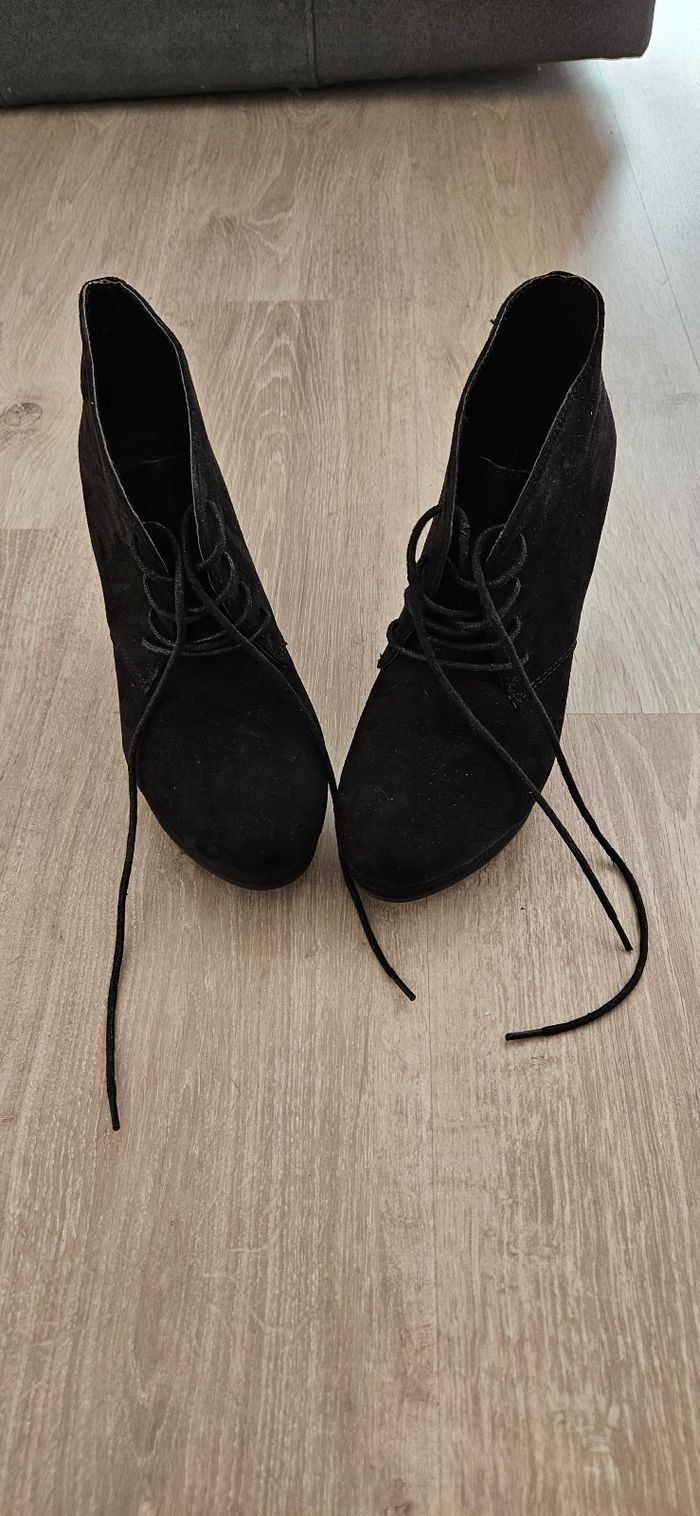 Chaussures a talon - photo numéro 2