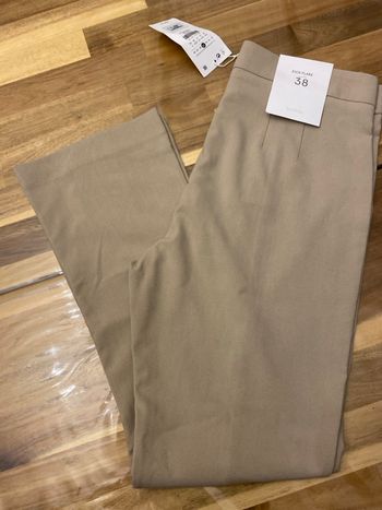 Pantalon Bershka 38 Neuf avec etiquette