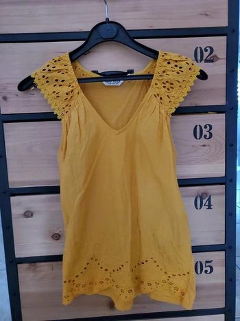 Blouse neuve Naf Naf taille XS