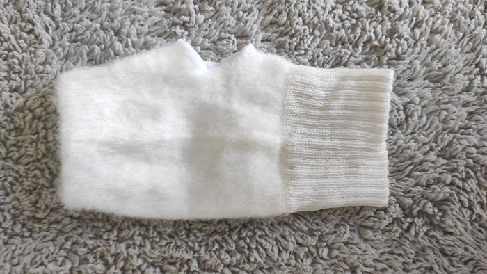 🤍 Mitaines blanches en fausse fourrure – Effet luxe & cocooning - photo numéro 4