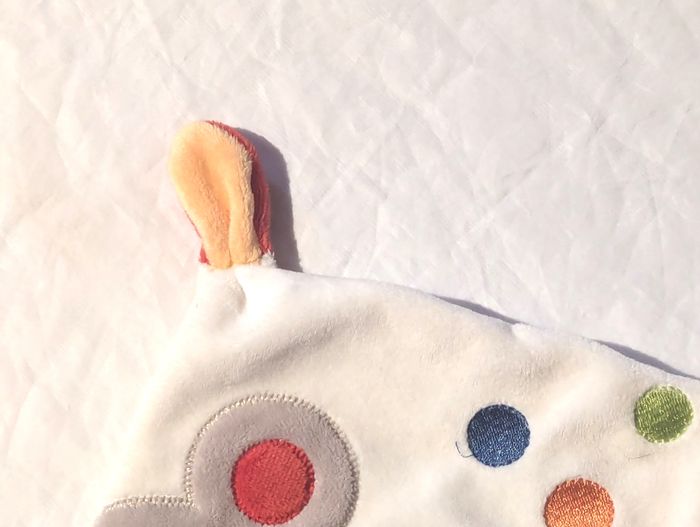 Tissu Blanc Doudou Carré Petite Souris Grise Oreilles Angles Animal Peluche Petits Enfants Bébés - photo numéro 4
