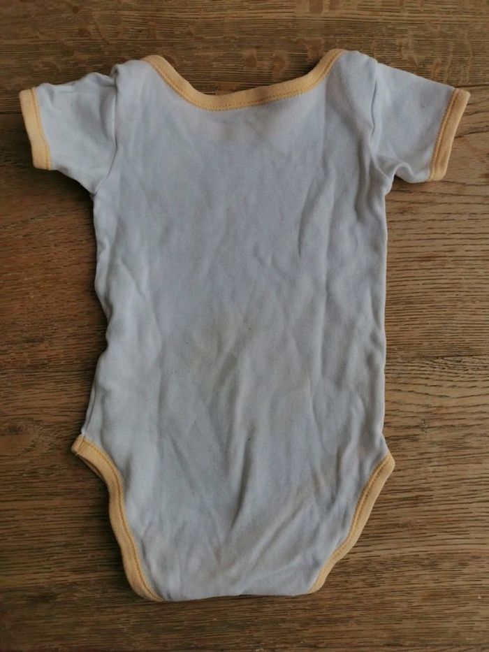 Lot 4 bodies dont 3 MC 6 mois - photo numéro 8