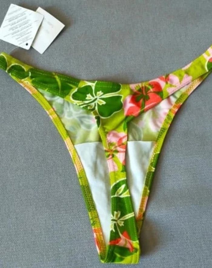 Bas de maillot femme – Tanga tropical vert fleuri – Haute Pression – Neuf avec étiquette - photo numéro 2