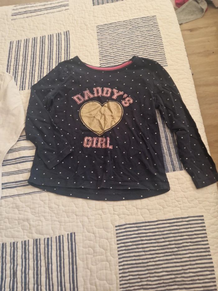 2 tee-shirts 4ans - photo numéro 3