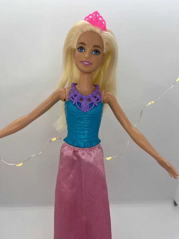 Barbie dreamtopia parfait état. #128 - photo numéro 2